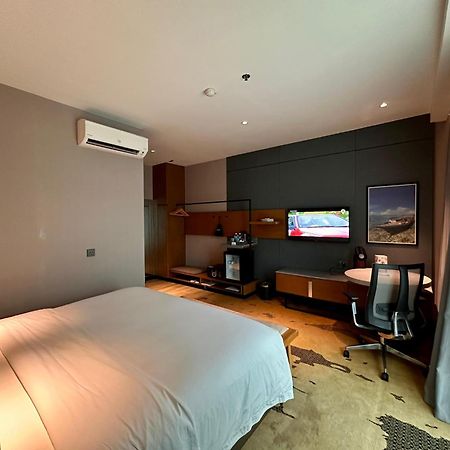 King Park Hotel Kota Kinabalu Exteriör bild