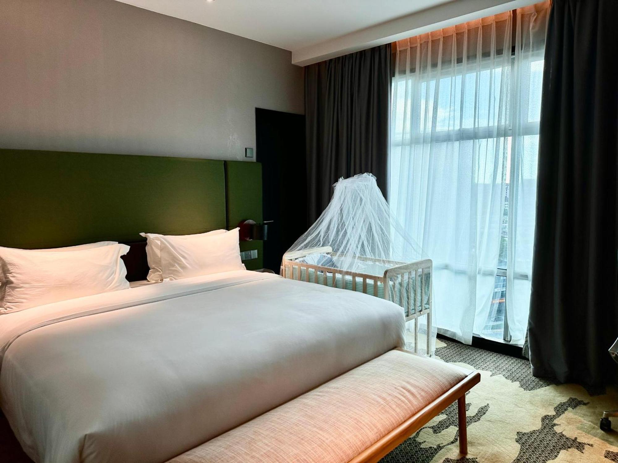 King Park Hotel Kota Kinabalu Exteriör bild