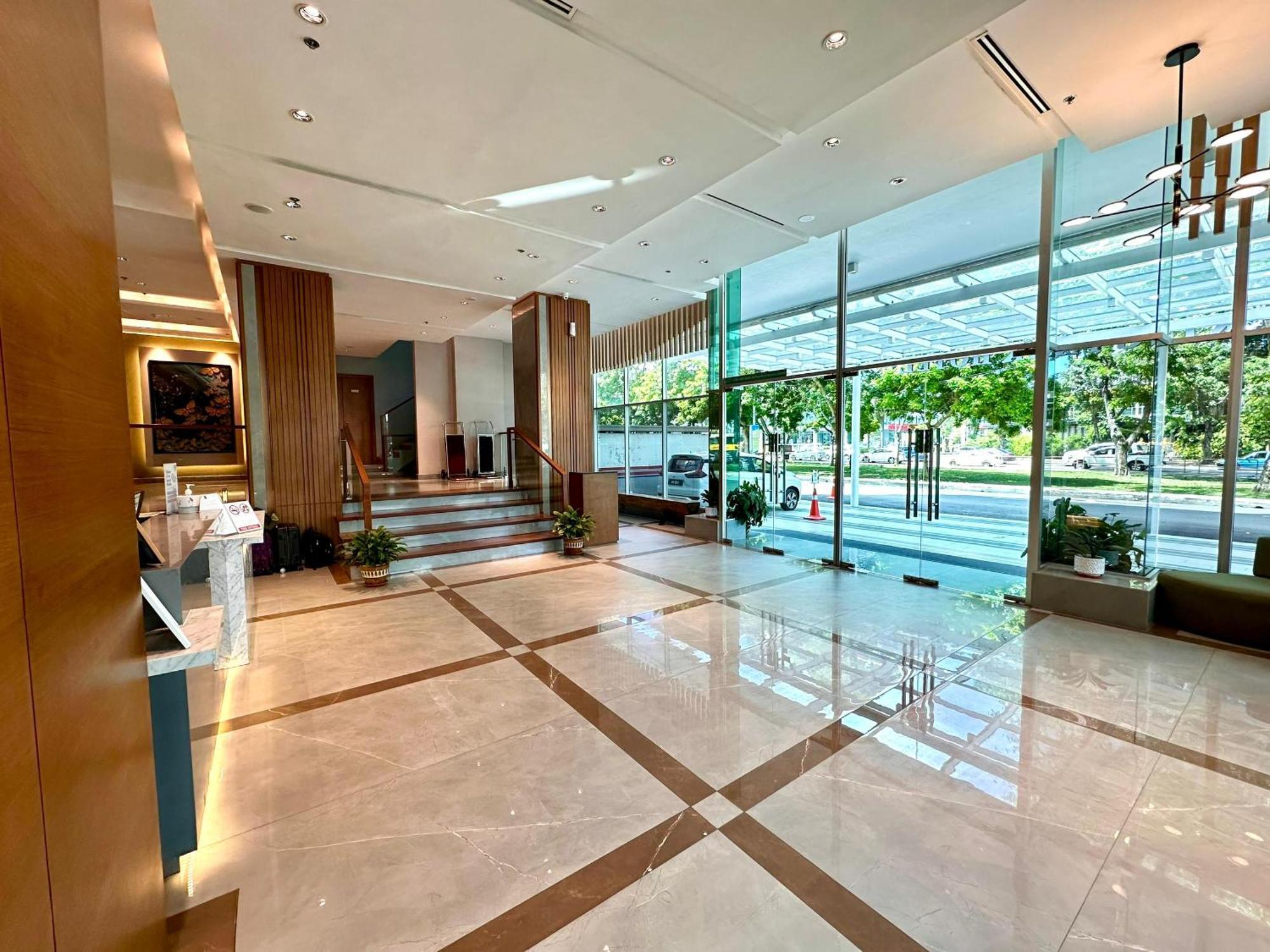 King Park Hotel Kota Kinabalu Exteriör bild