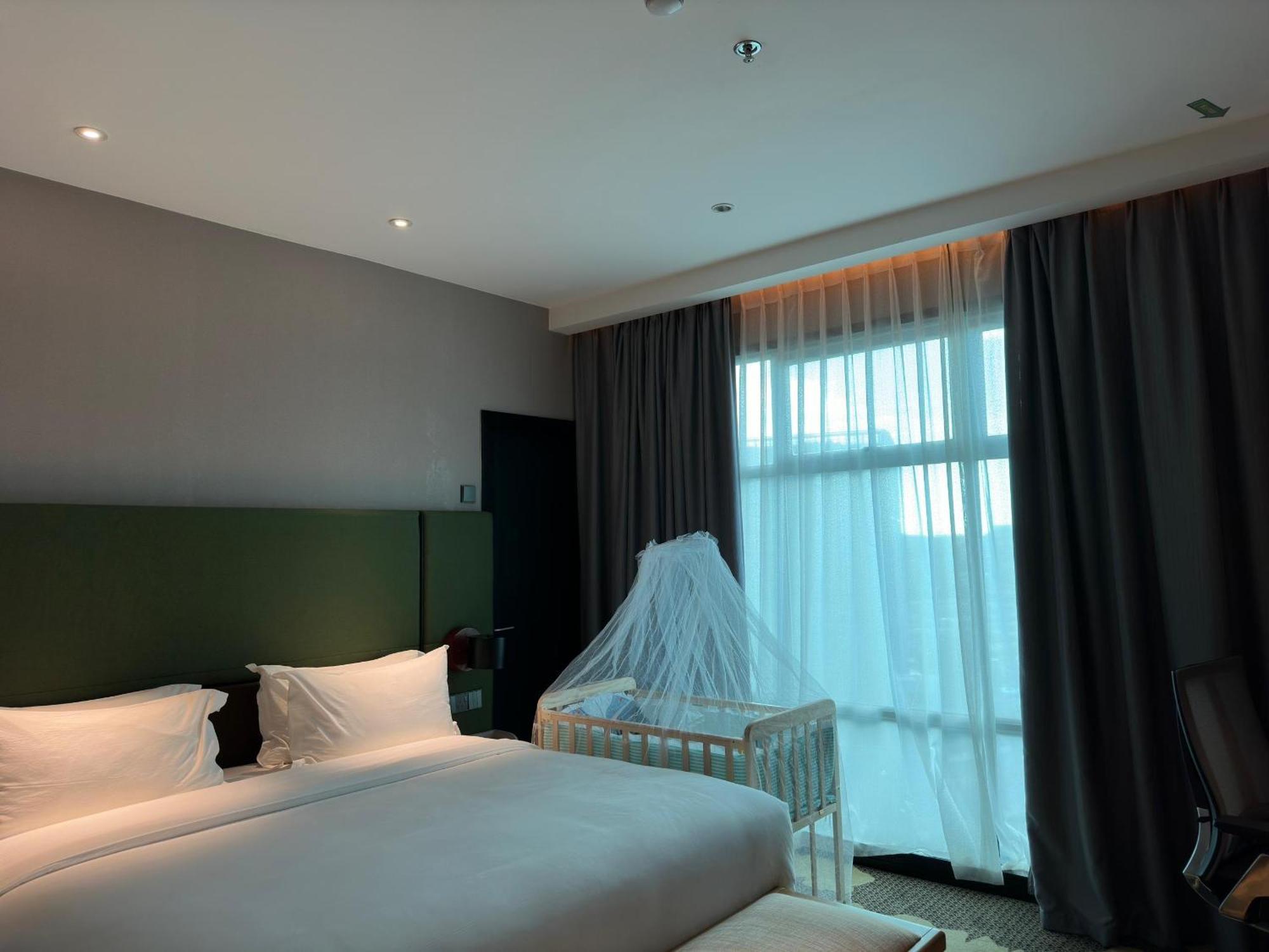 King Park Hotel Kota Kinabalu Exteriör bild